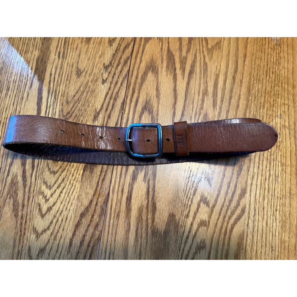 Abercrombie & Fitch Brown Leather Belt Size S/M Embossed Logo Square Buckle